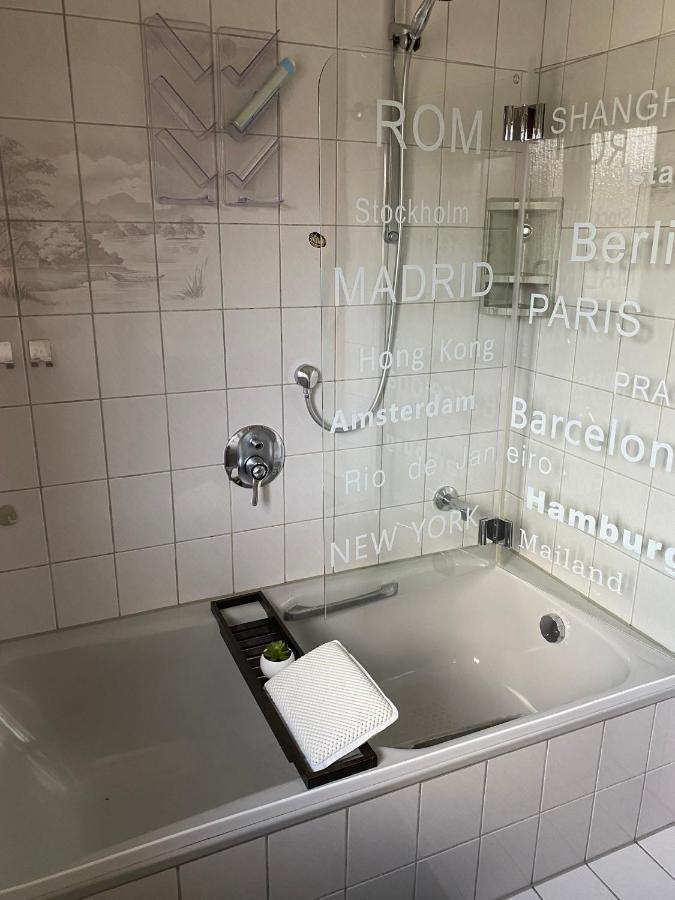 Moderne Ferienwohnung Neckarschleife Mit Klimaanlage Kirchheim am Neckar Luaran gambar